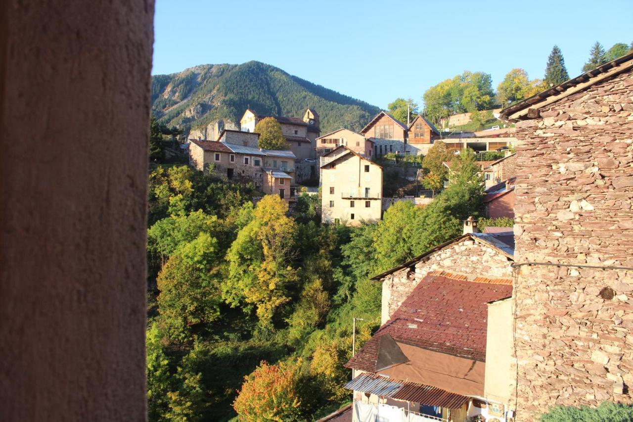 Auberge Lo Robur Roure Esterno foto
